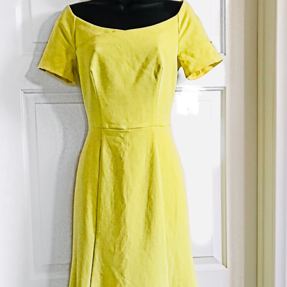 Black Halo Luxury Yellow Dress Size 4